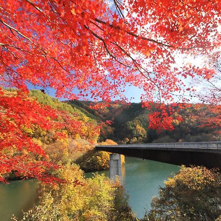 Yoshinotei Hotel Iida Bagian luar foto